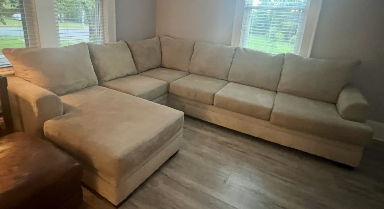 2 Pc Right Arm Chaise Sectional