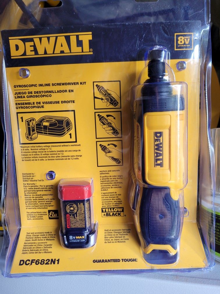 Dewalt 8V screwdriver Kit