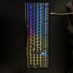 Aula f99 keyboard wireless and wired.