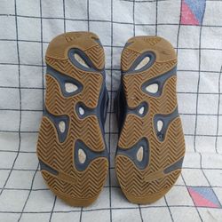 Adidas Yeezys Boost 700 V2 Tephra Grey