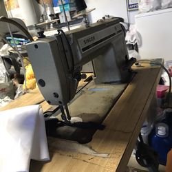 Singer Sewing Machine Industrial 