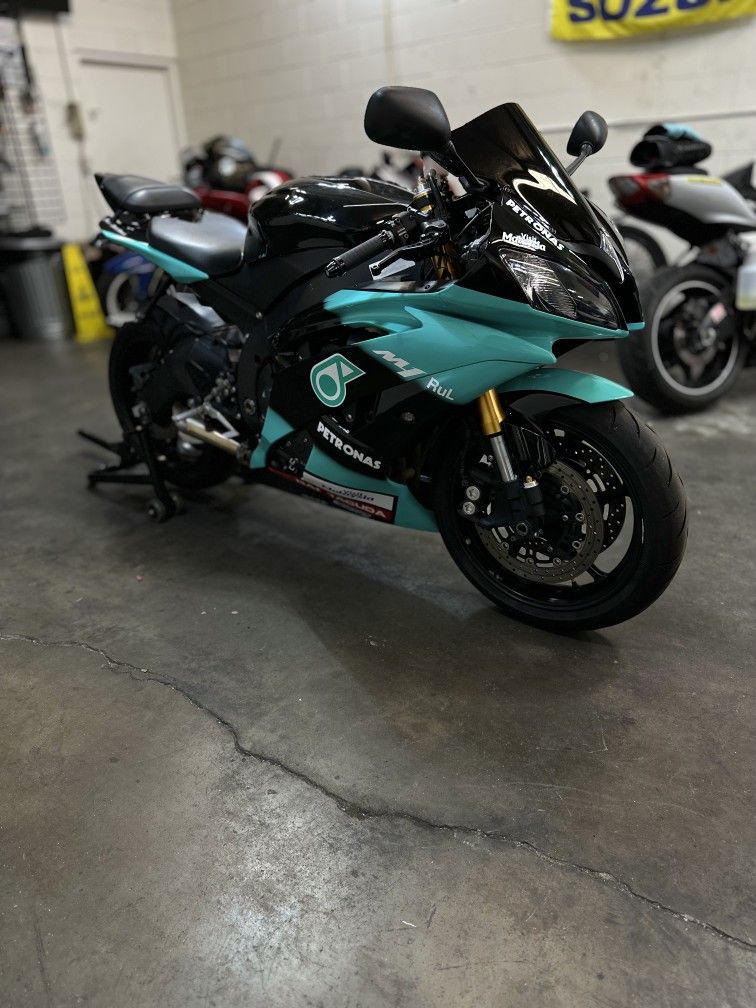 2012 Yamaha R6 for Sale in Santa Fe Springs, CA - OfferUp
