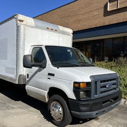 2013 Ford E-350