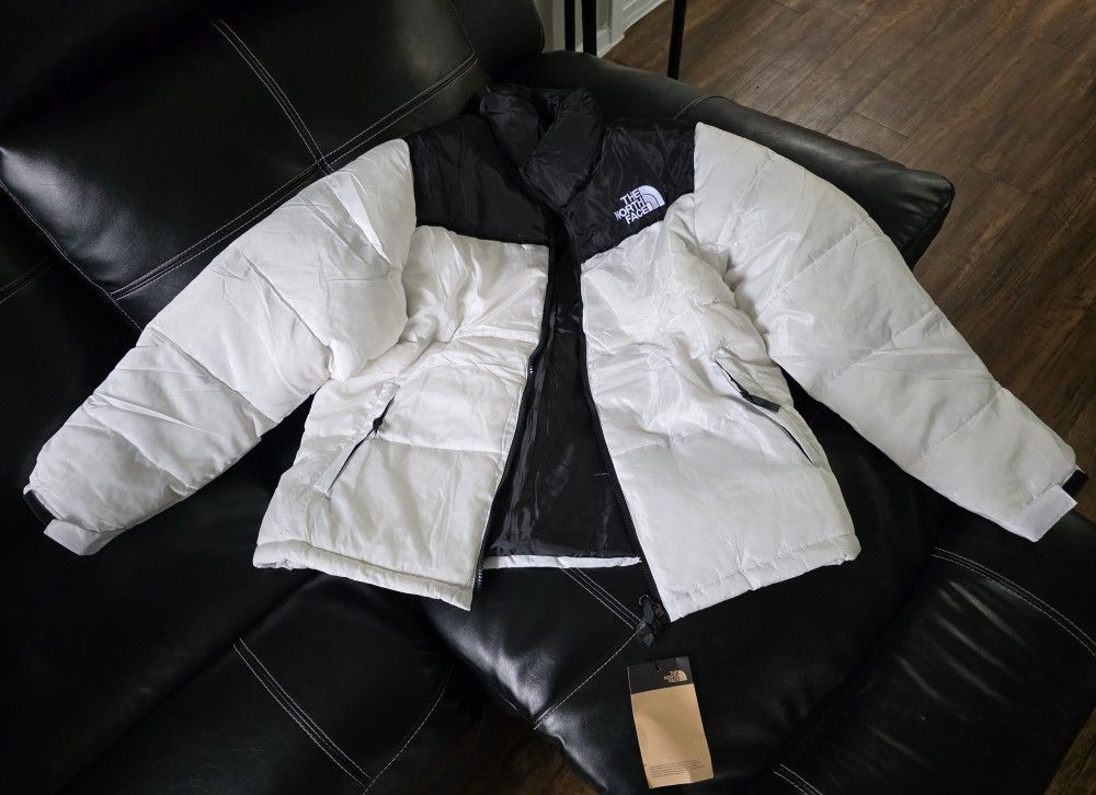 The North Face Jacket NEW