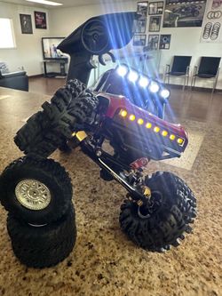 Axial Scx24 gladiator