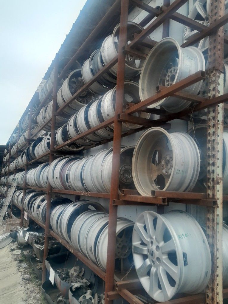 Rims,transfer cases and Differentials