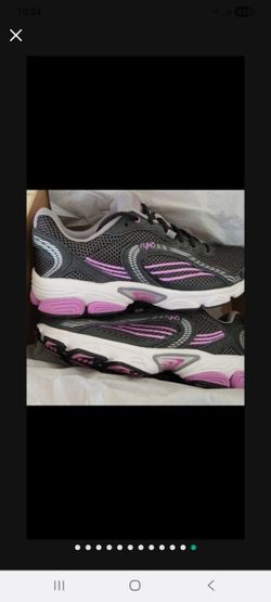 Sz. 8 NEW NEVER WORN WOMENS SZ 8M