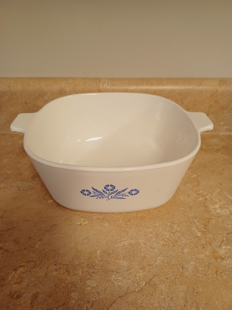 Vintage Corningware Casserole Dish w/ Lid
