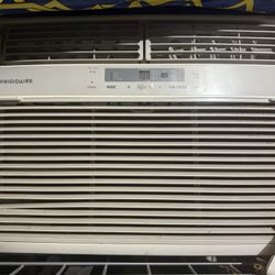 Frigidaire Window AC Unit