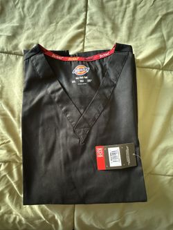 2 Medium Black Scrub Tops Unisex