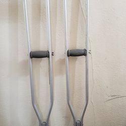 Kesson Adjustable Crutches