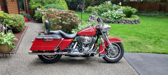 2005 Firefighter Edition Harley Davidson Road King