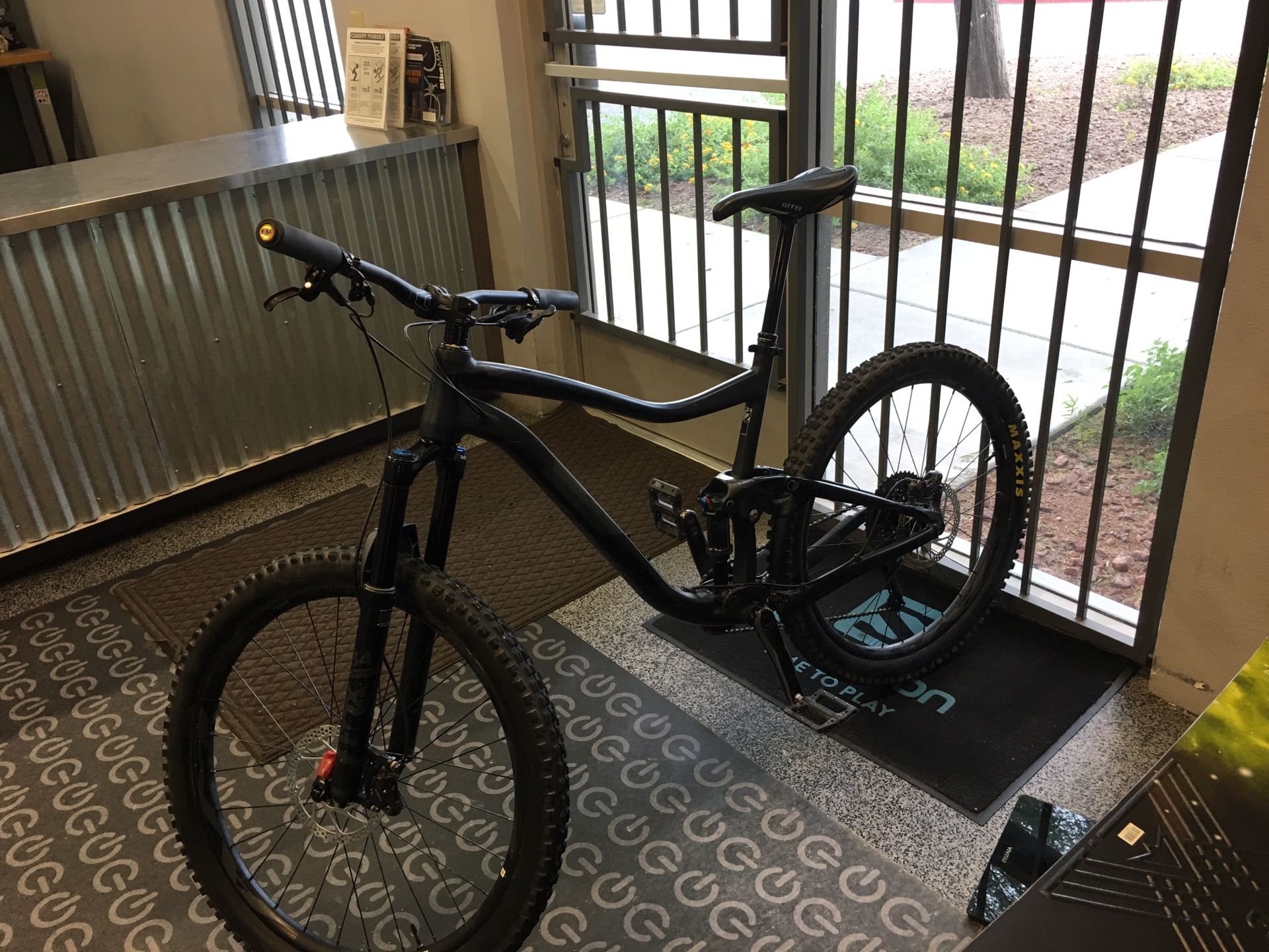 2019 Giant Trance 2 L