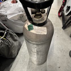 Helium Tank