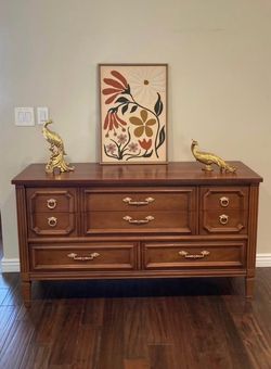 Mid Century Modern Eight Drawer Dresser By Bassett *
