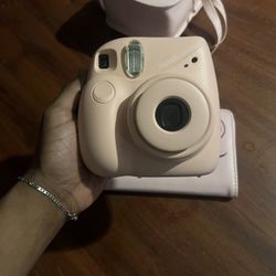 Polaroid Camera Instax Mini 7+