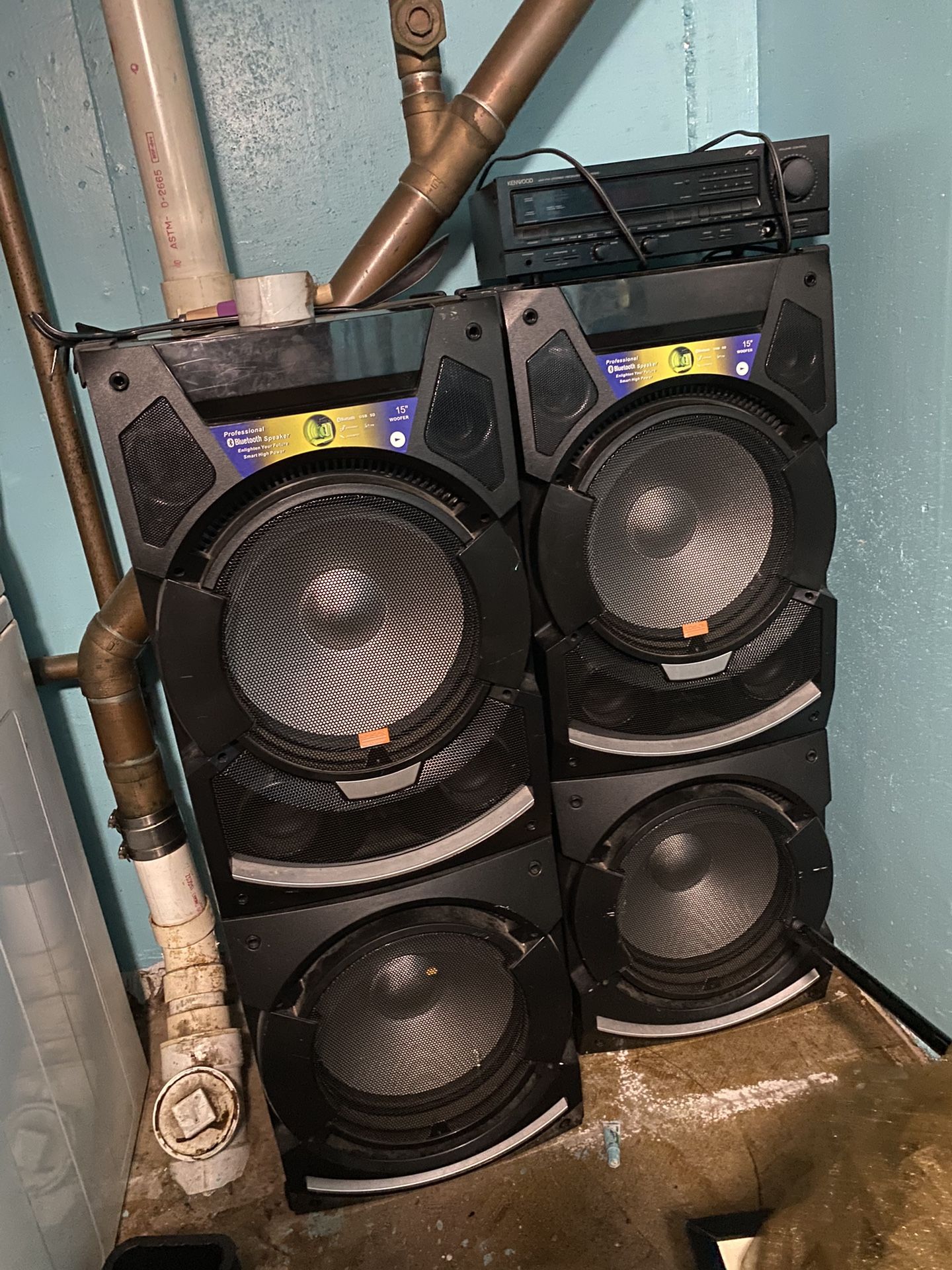 EDISON 15 Inch Standing BLUETOOTH SPEAKER