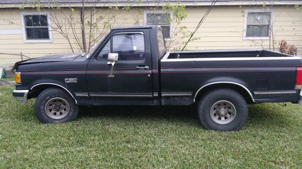 1990 FORD-F150 XLT LARIAT/ short wheel base for Sale in Houston, TX