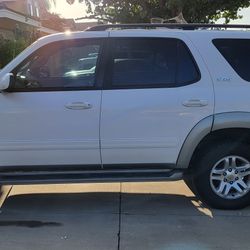 2002 Toyota Sequoia