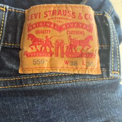 levi 38x30.   very good condition.  20 dollar