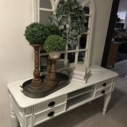 Farmhouse Console Table & Mirror