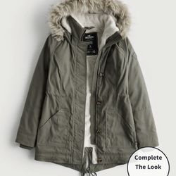 Hollister Coat for Sale in The Bronx, NY - OfferUp