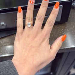  1.83 Oval F VS2 Rare Carat Ideal, Lab-grown, IGI Certified