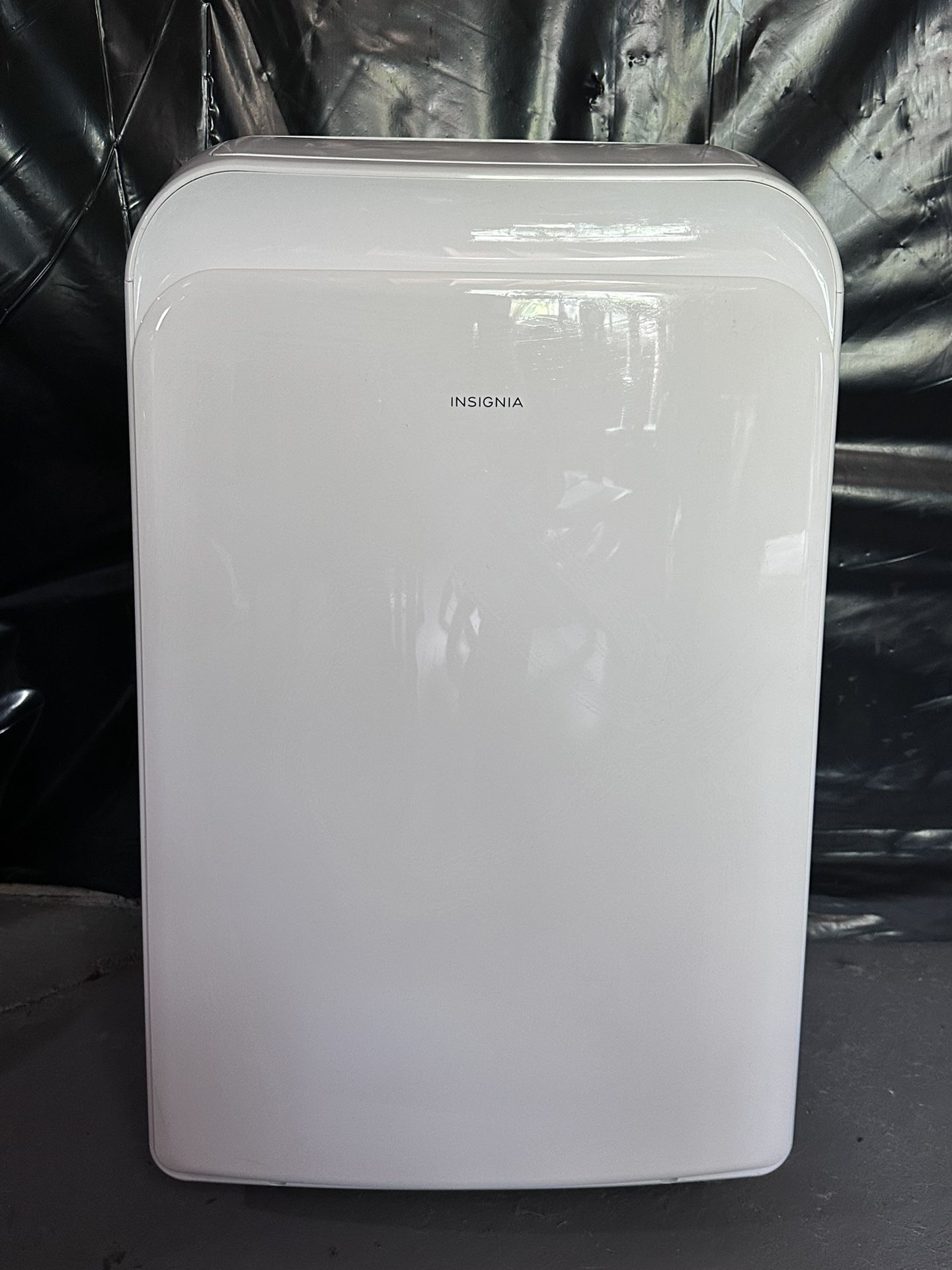 Insignia Portable Air conditioner