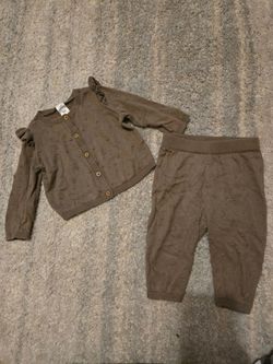Carters set brown color baby girl size 6 m