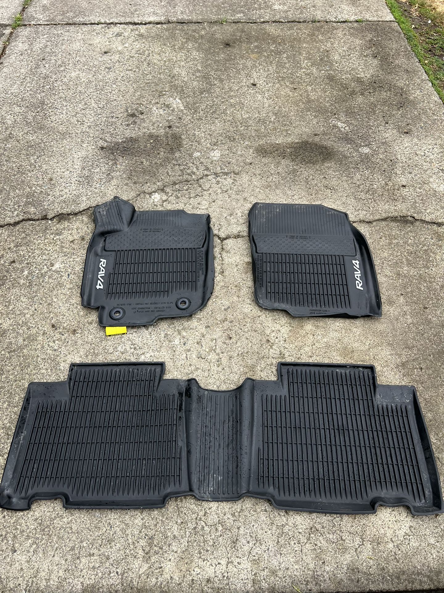 Toyota RAV4 Floor Mats