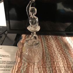 Ballet Glass Statue 