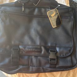 Renwick Travel Bag Soft Black https://offerup.com/redirect/?o=TGVhdGhlci5jYXNo Only 77023