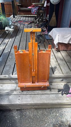 Foldable easel