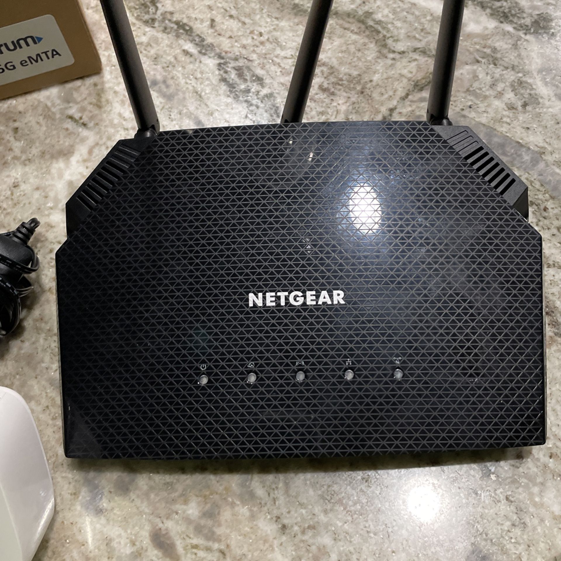 Net gear Router And Extender 