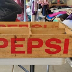 Vintage Pepsi Crate 1975