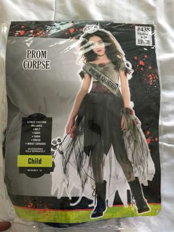 Halloween 🎃 Prom corpse