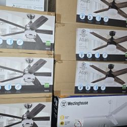 Abanicos Nuevos De Los Mas Lujosos De Control Led Luz Mucho Aire De Marca $85 Cada Ino Previo Regular $179