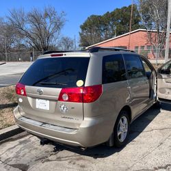 2008 Toyota Sienna
