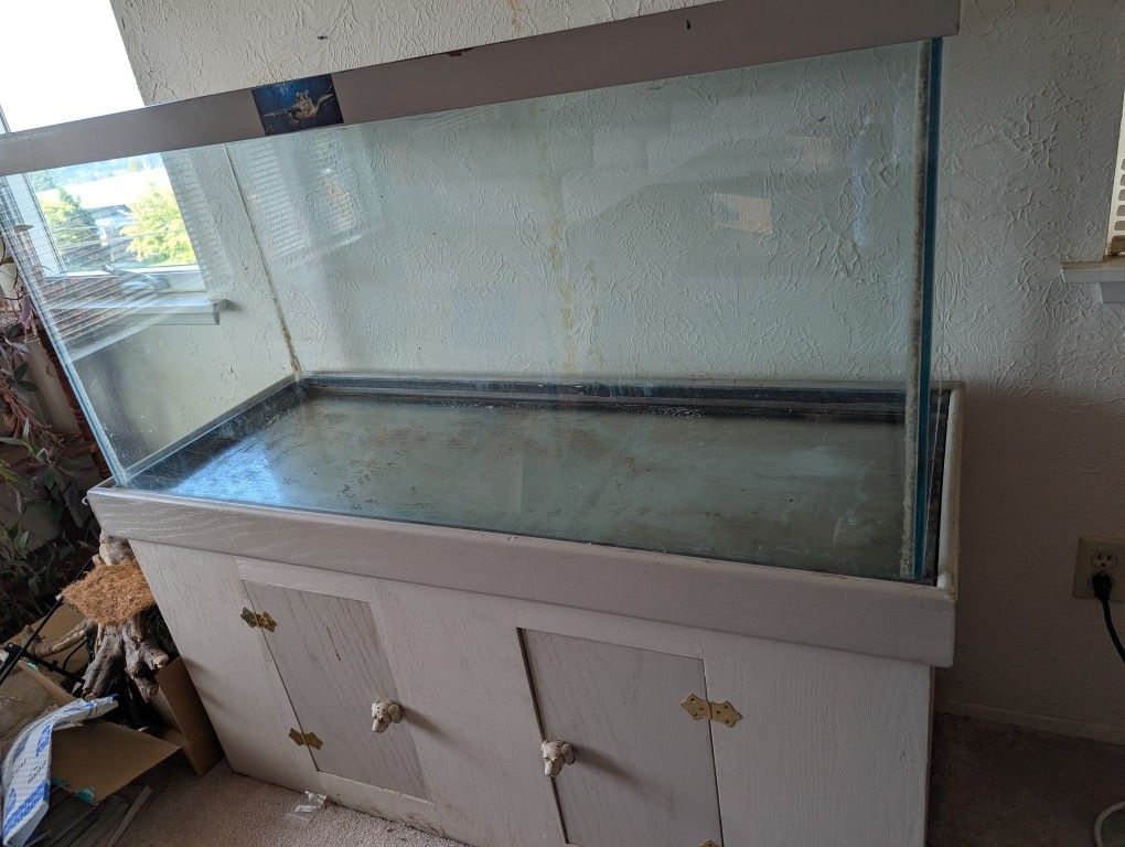 80 Gallon Aquarium and Stand