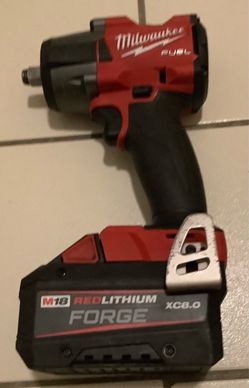 Milwaukee M18 1/2” Friction Ring Mid Torque Impact Wrench