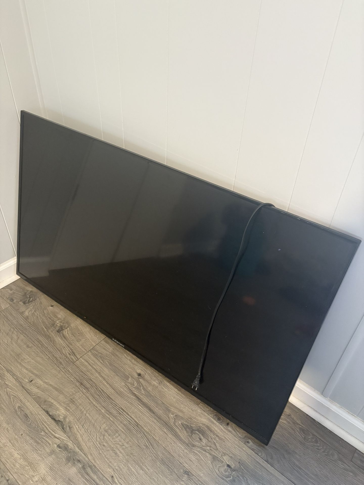 55 Inch Element Tv