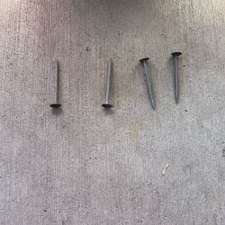 35 Lbs Of Drywall Screws For $30