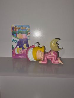 Pop Mart - One Day of Molly - Sweet Dream
