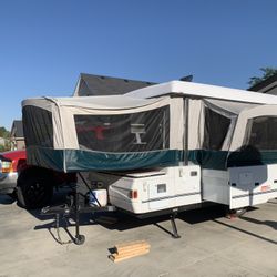 Coleman Pop Out Rv  (Model Utah )2001 