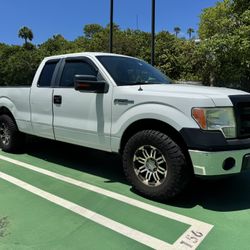 2013 Ford F‑150 5.0 V8 – 180 k millas – Se vende tal como está