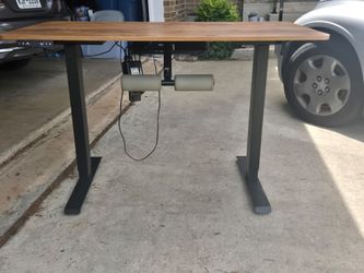 Furmax standing desk w/Nordic attachment