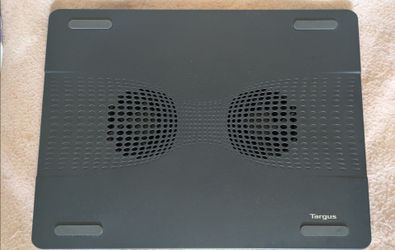 Targus 17" dual fan laptop cooling mat