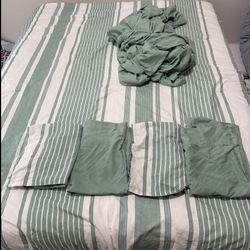 Green Queen Bedding Set