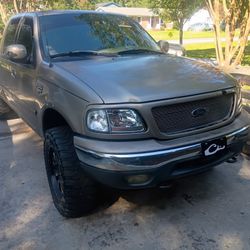 01 Ford F-150 5.4lt Lariat Crewcab 4wd