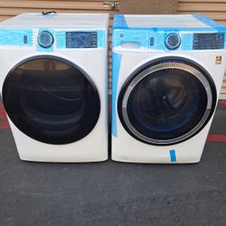 GE FRONT LOAD WASHER AND GAS DRYER SET
